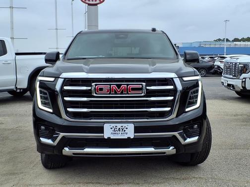 2025 GMC Yukon Elevation