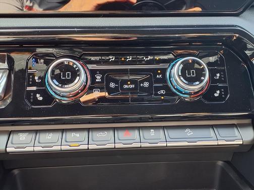 2026 GMC Sierra 3500 AT4