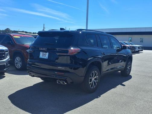 Ebony 2026 GMC Acadia AT4