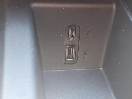 Ebony 2026 GMC Acadia AT4