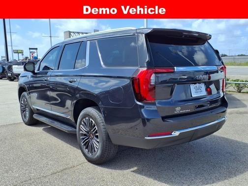 2025 GMC Yukon Elevation
