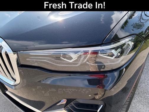 Black Sapphire Metallic 2020 BMW X7 xDrive40i