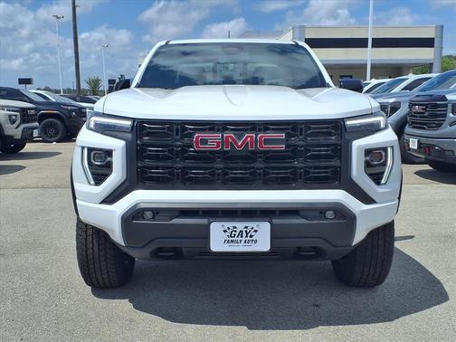 Summit White 2026 GMC Canyon Elevation