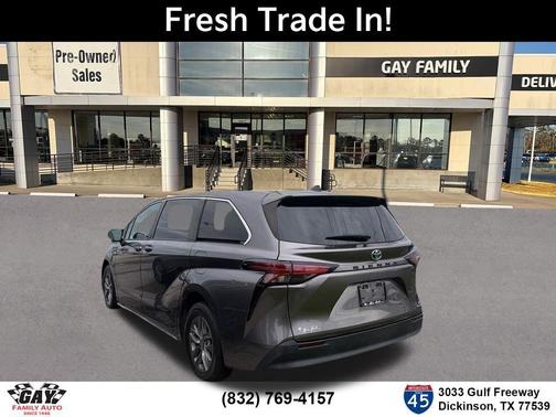 Predawn Gray Mica 2022 Toyota Sienna LE