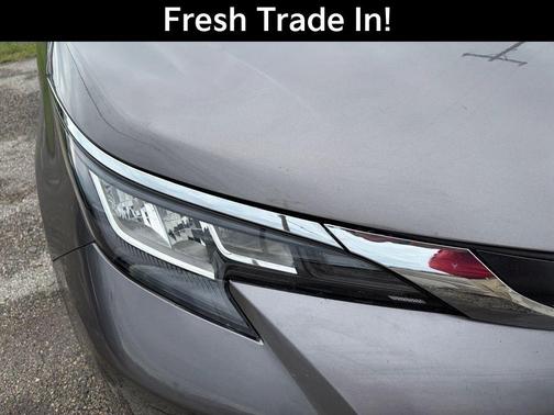 Predawn Gray Mica 2022 Toyota Sienna LE
