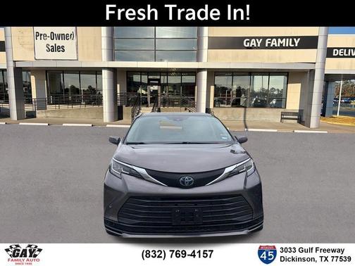 Predawn Gray Mica 2022 Toyota Sienna LE