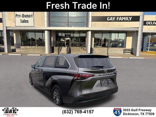Predawn Gray Mica 2022 Toyota Sienna LE