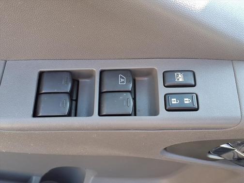 2012 Nissan Frontier SV