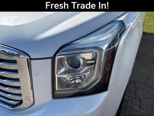 White Frost 2018 GMC Yukon SLT