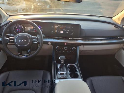 2024 Kia Carnival LX