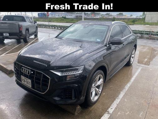 2023 Audi Q8 55 Premium Plus