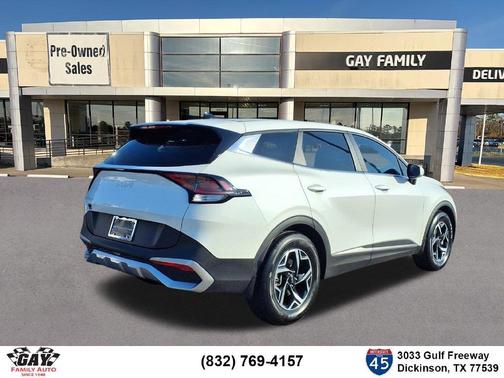 Snow White Pearl 2023 Kia Sportage LX