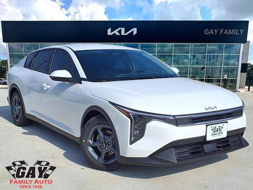 2025 Kia K4 LXS