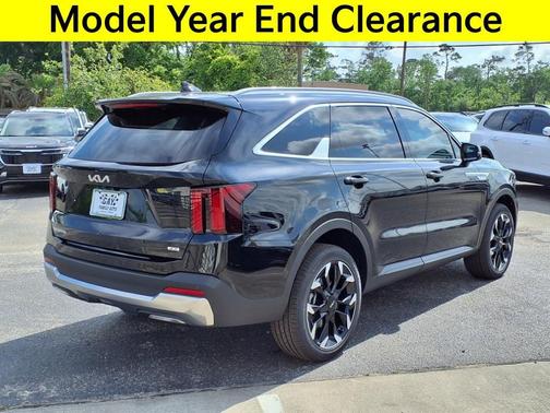 2025 Kia Sorento EX