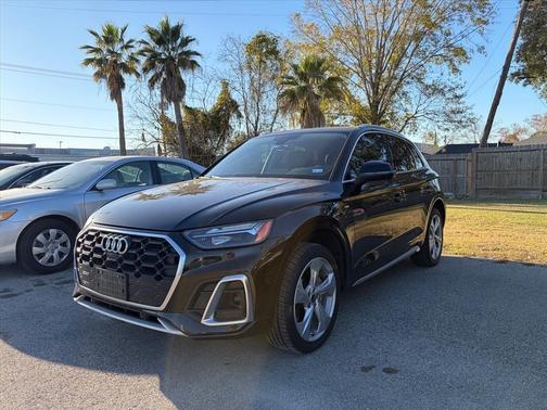 2022 Audi Q5 45 S line Premium Plus