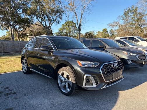 2022 Audi Q5 45 S line Premium Plus
