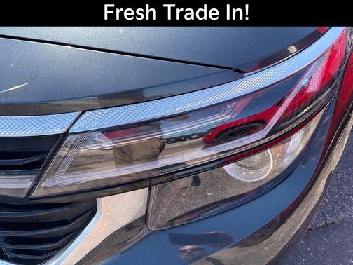 Gray 2024 Kia Seltos S