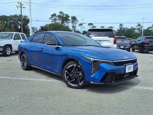2025 Kia K4 GT-Line