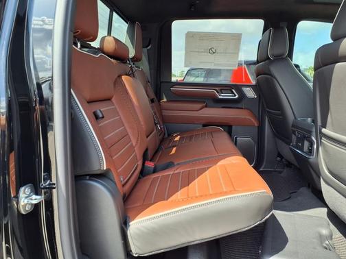 2025 GMC Sierra 3500 Denali Ultimate