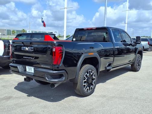 2025 GMC Sierra 3500 Denali Ultimate