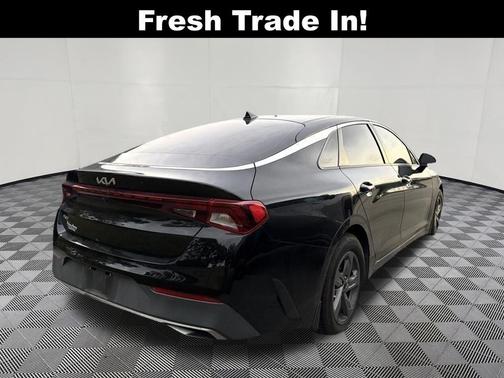 2022 Kia K5 LX