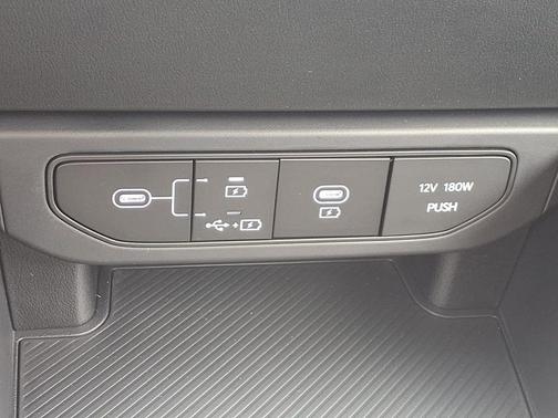 Snow White Pearl 2026 Kia K4 LXS