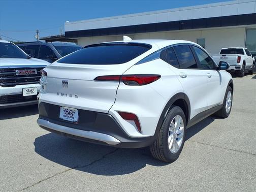 Summit White 2026 Buick Envista Preferred