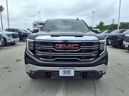 Onyx Black 2026 GMC Sierra 1500 SLT