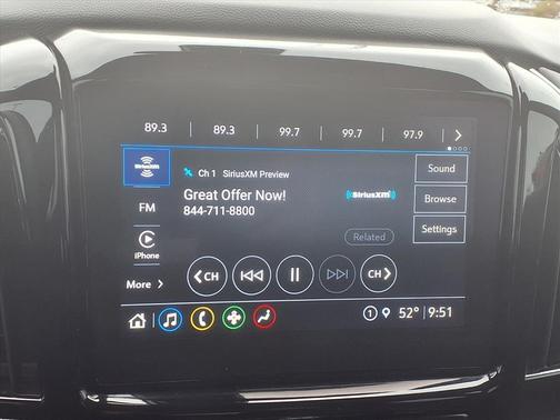 2023 Chevrolet Traverse LT Cloth