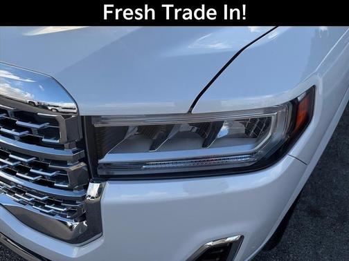 White Frost Tri-Coat 2020 GMC Acadia Denali