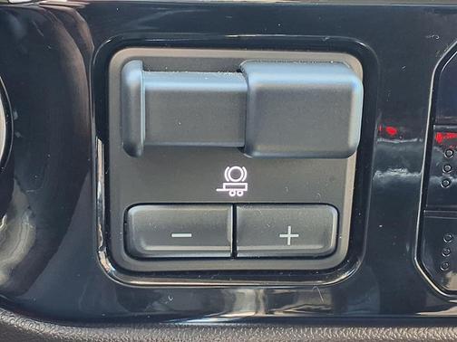 White Frost 2023 GMC Sierra 1500 SLT