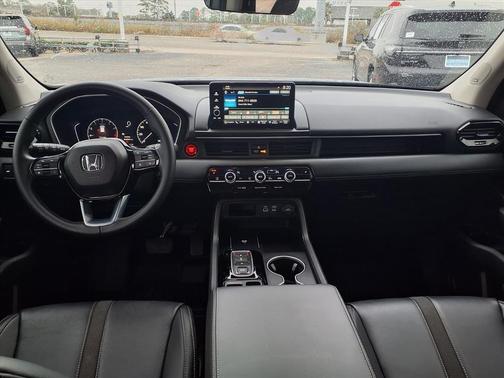 2023 Honda Pilot Touring