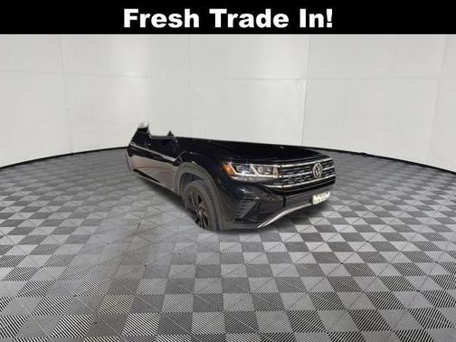 2022 Volkswagen Atlas Cross Sport 2.0T SE w/Technology