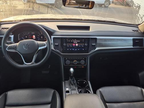 2022 Volkswagen Atlas Cross Sport 2.0T SE w/Technology