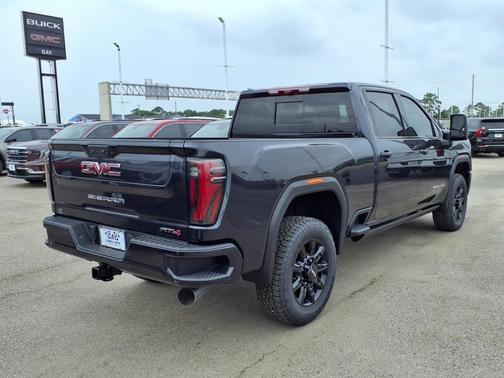 2025 GMC Sierra 2500 AT4