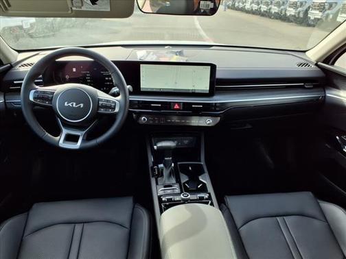 2025 Kia K5 EX