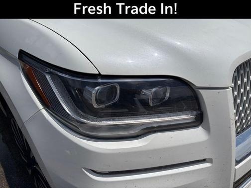 White Metallic 2024 Lincoln Navigator Reserve