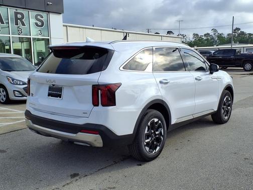 2024 Kia Sorento S