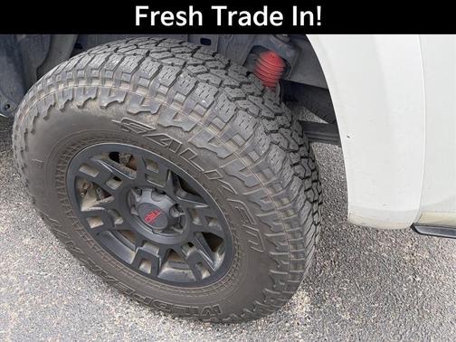 Pearl 2021 Toyota Tacoma TRD Sport