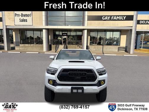 Pearl 2021 Toyota Tacoma TRD Sport