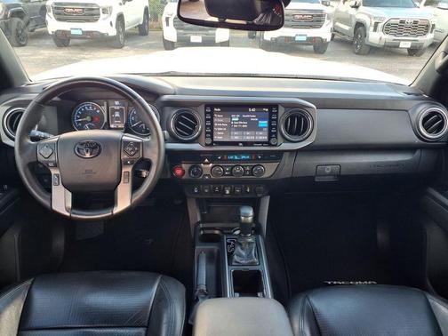 Pearl 2021 Toyota Tacoma TRD Sport
