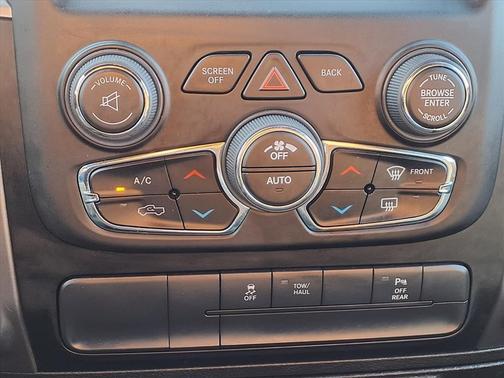 2021 RAM 1500 Classic SLT