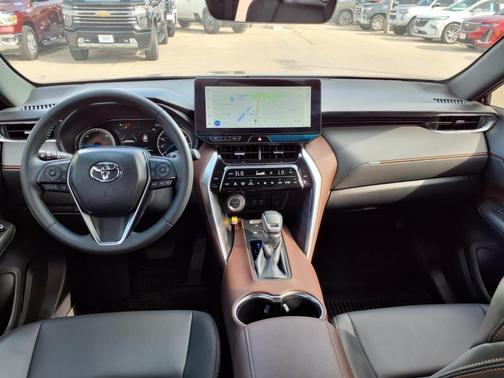 2024 Toyota Venza XLE