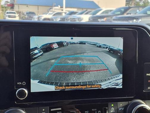 Pearl 2024 Toyota Highlander LE
