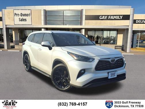 Pearl 2024 Toyota Highlander LE