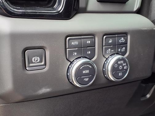 2025 GMC Sierra 2500 AT4
