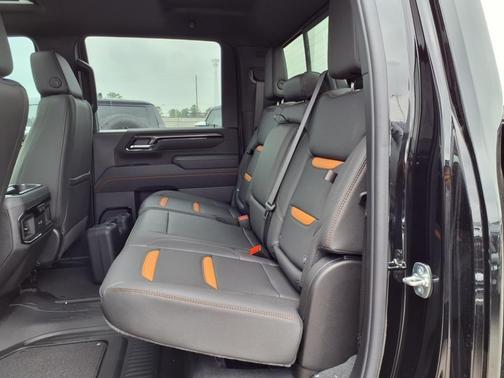 2025 GMC Sierra 2500 AT4