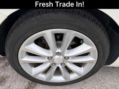 White Diamond Clearcoat 2014 Buick Verano Convenience