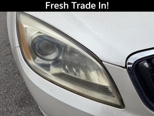 White Diamond Clearcoat 2014 Buick Verano Convenience