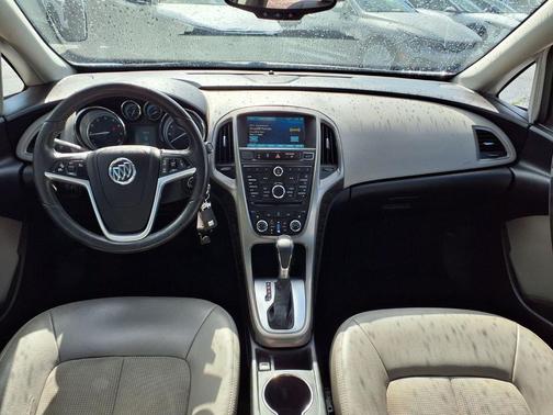 White Diamond Clearcoat 2014 Buick Verano Convenience